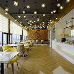 A.T.House By Atour.Lujiazui